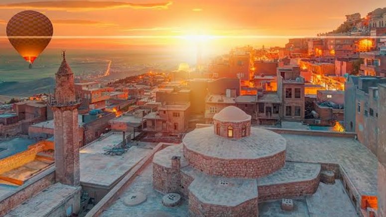 Rus turistleri Madrid yerine Mardin'e götürdüler