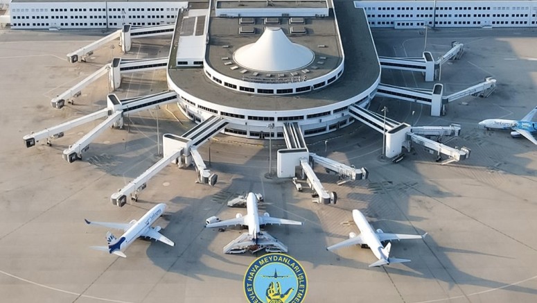 Turizm sezonu ile Antalya Havalimanı yoğunluğu artıyor 